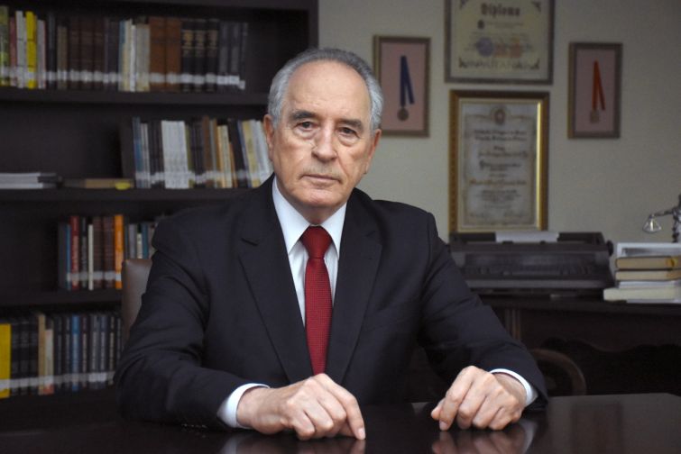 Professor Alfredo de Assis Gonçalves Neto - Foto: Bebel Ritzmann Professor Alfredo de Assis Gonçalves Neto - Foto: Bebel Ritzmann